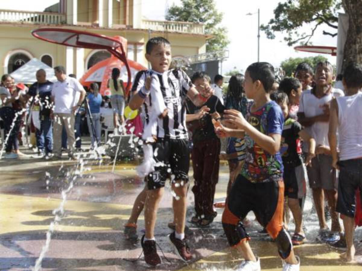 Remodelan parque principal de Ataco, Tolima