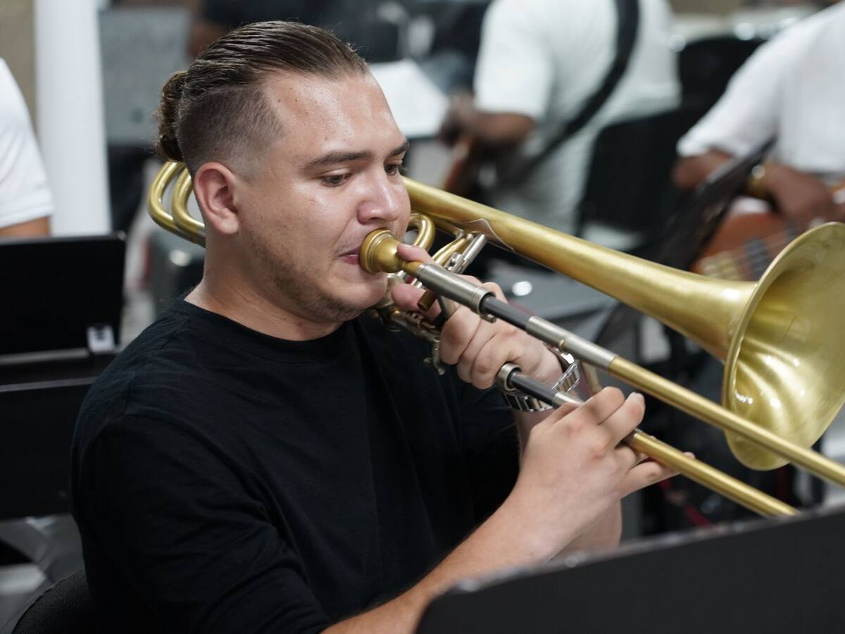 Trombonista y compositor César Plata estrena segunda obra sinfónica en Cartagena