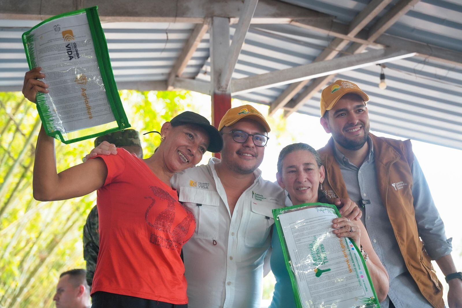Reforma Agraria gana terreno en Risaralda: tierras de la mafia pasan a manos campesinas e indígenas