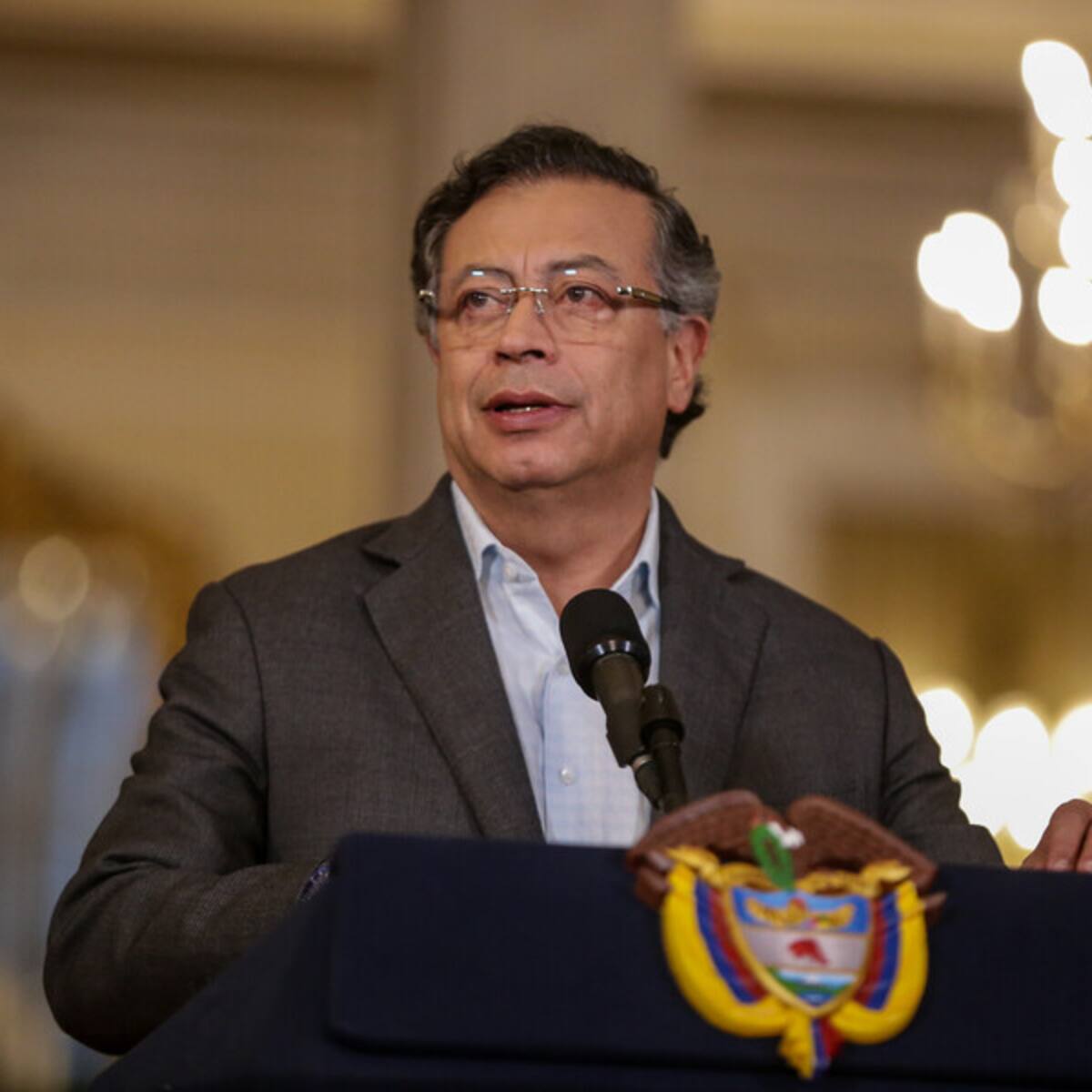 ¿Puede el presidente Petro convocar la consulta popular por decreto? Esto opinan exregistradores