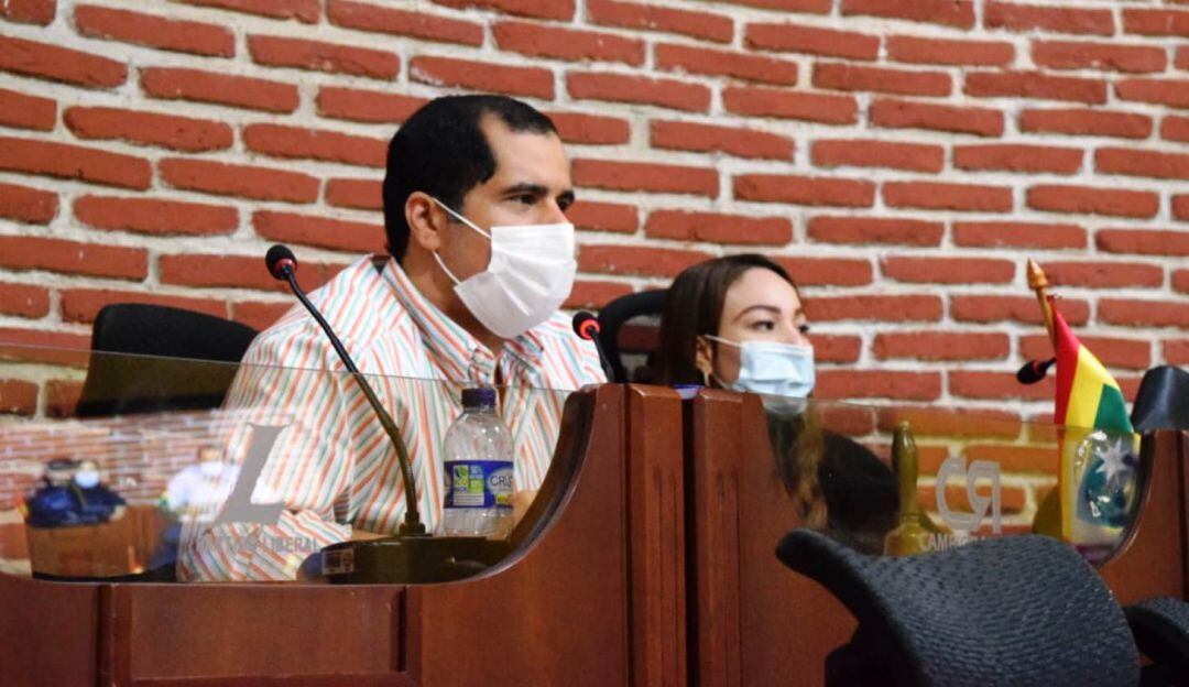 Se avanza en el trámite que decrete la nulidad de la moción de censura y le notifique al alcalde, William Dau Chamat