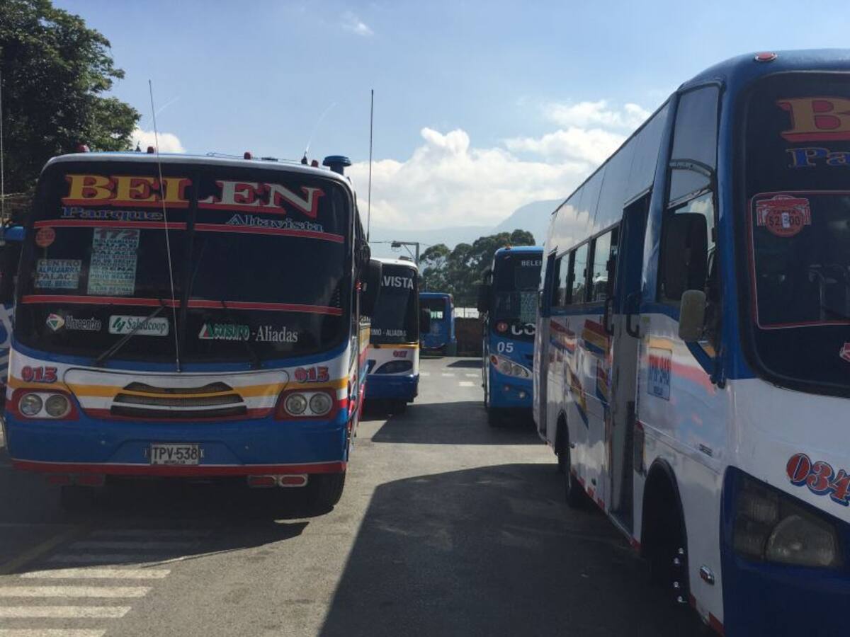 Buseros de Altavista piden usar tarjetas tipo cívicas para que no les roben