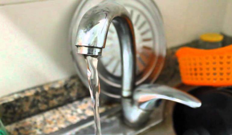14 horas estarán sin agua estarán 12 barrios en Manizales. 