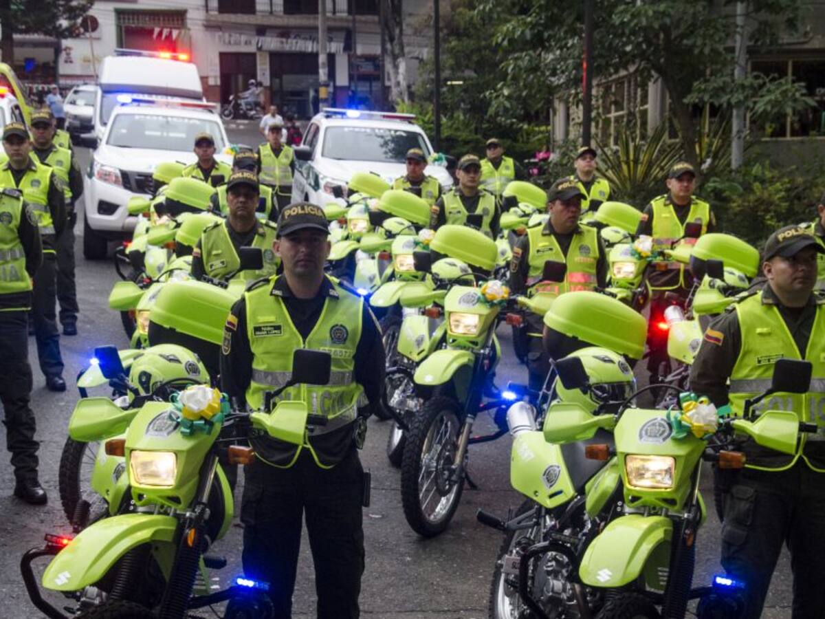 MinDefensa destina 70.000 policías para hacer cumplir toques de queda