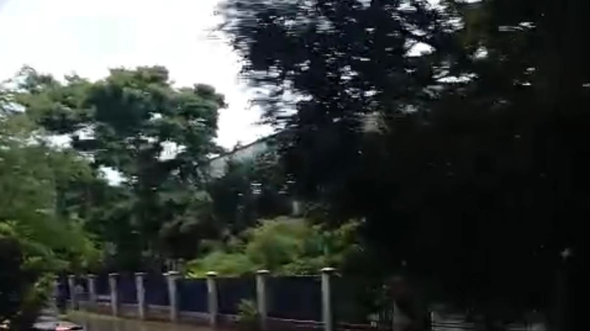 Volvió a llover fuerte en Medellín: vías inundadas, altos caudales en ríos y quebradas