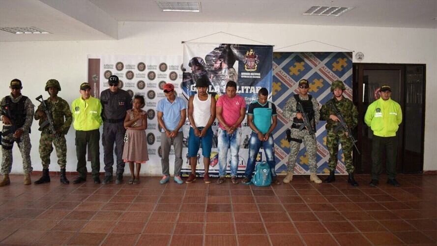 Capturan cinco presuntos miembros del Clan del Golfo en Bolívar. Foto: Prensa Armada Nacional.