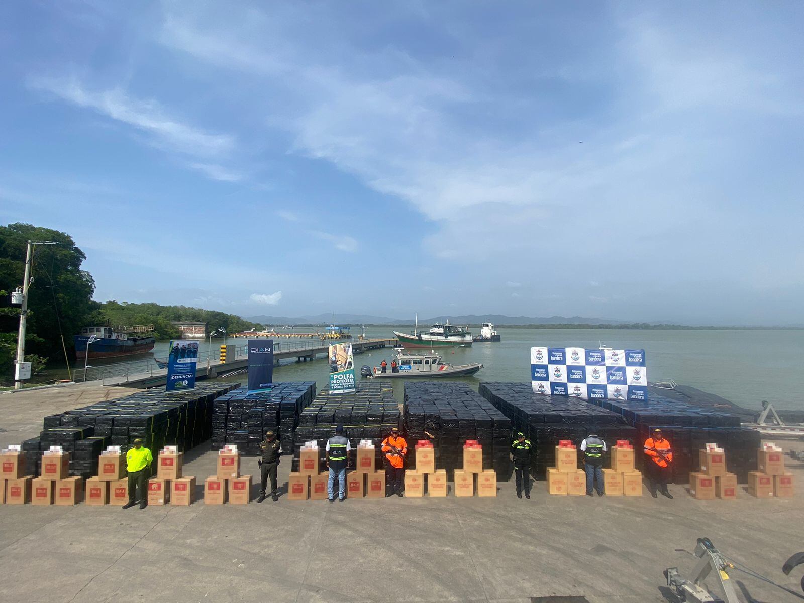 Incautación en el Golfo de Urabá. Cortesía: Policía Fiscal y Aduanera (Polfa)