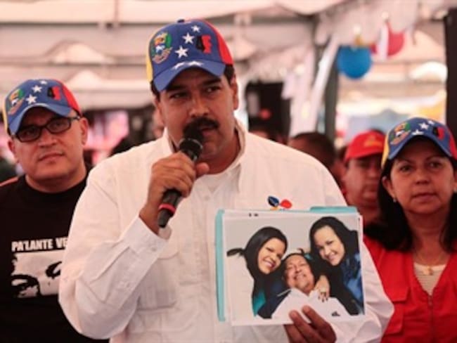 Chávez llegó de incognito para impedir cualquier acción de la derecha contra él: Maduro