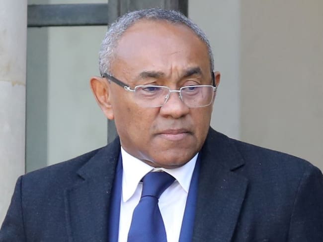 Presidente de la Confederación Africana de Fútbol es liberado