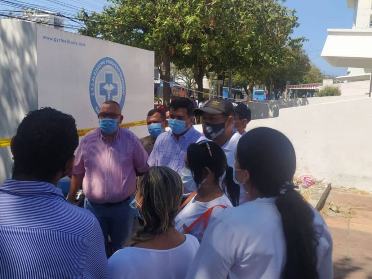 Extrabajadores de la ESE de Santa Marta protestan por falta de pagos