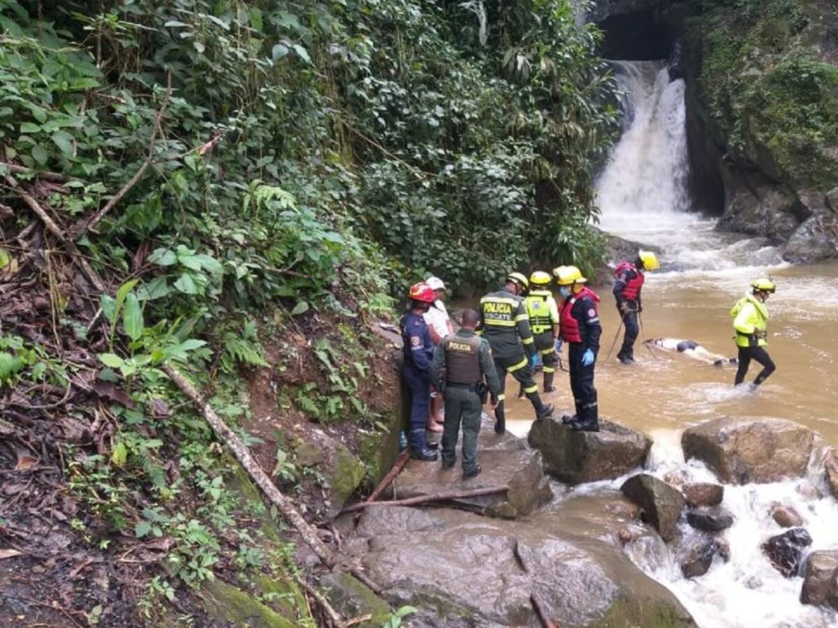 En quebrada de Floridablanca fue hallado el cuerpo de un mototaxista