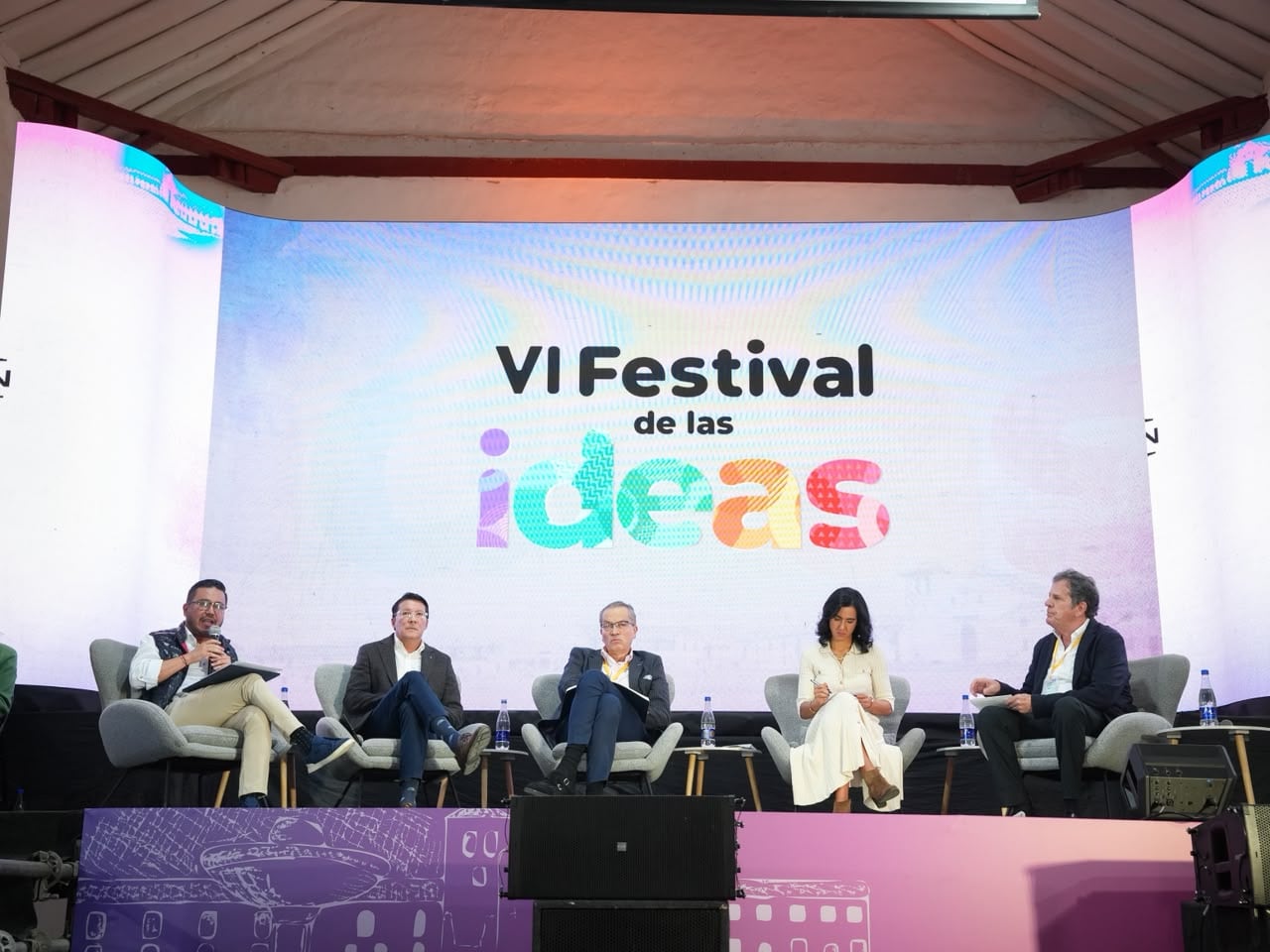 La confianza global en la democracia fue el centro de la conversación en este espacio del Festival de las Ideas. | Foto: Caracol Radio