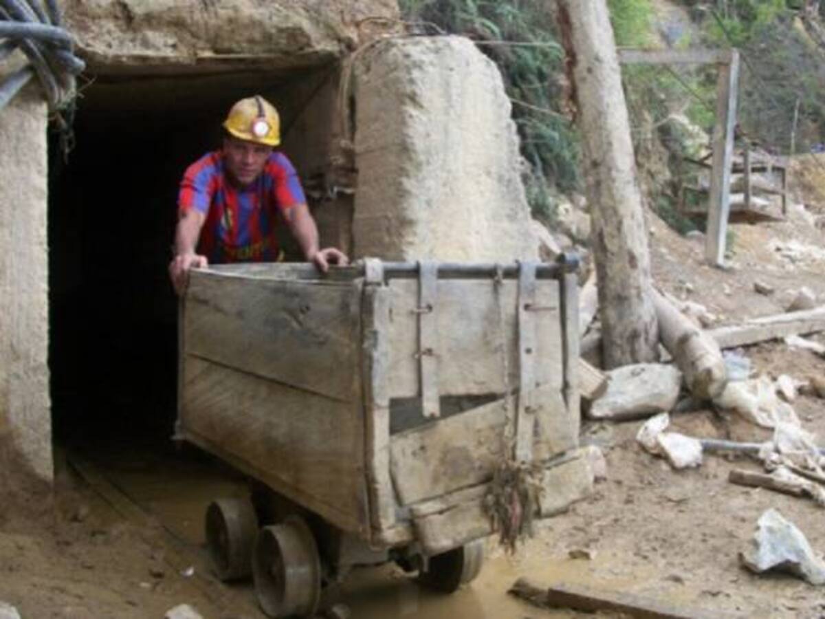 Identifican 12 puntos críticos de minería ilegal en Caldas en cercanías al rio Cauca