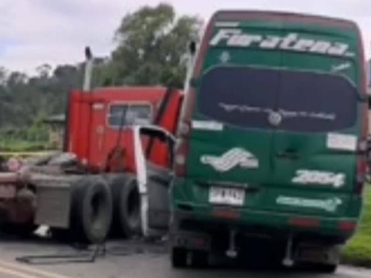 Un muerto y 11 heridos deja accidente de tránsito vía Chiquinquirá- Saboyá