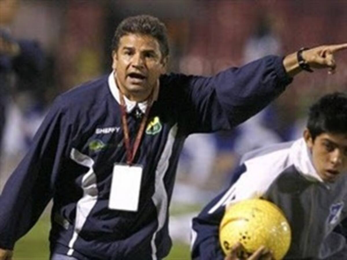 Guillermo 'Teacher' Berrio fue ratificado en la dirección técnica del Atlético Huila