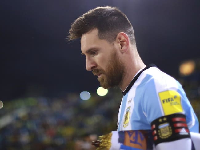 Tapia: &quot;Si convocan a Messi a Argentina no tengo duda que acá estará&quot;