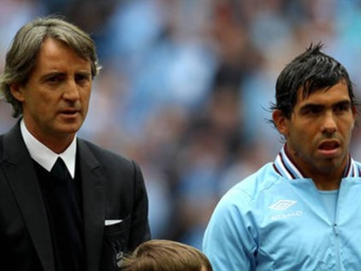 Técnico del Manchester City cree que Tévez podría jugar en dos semanas