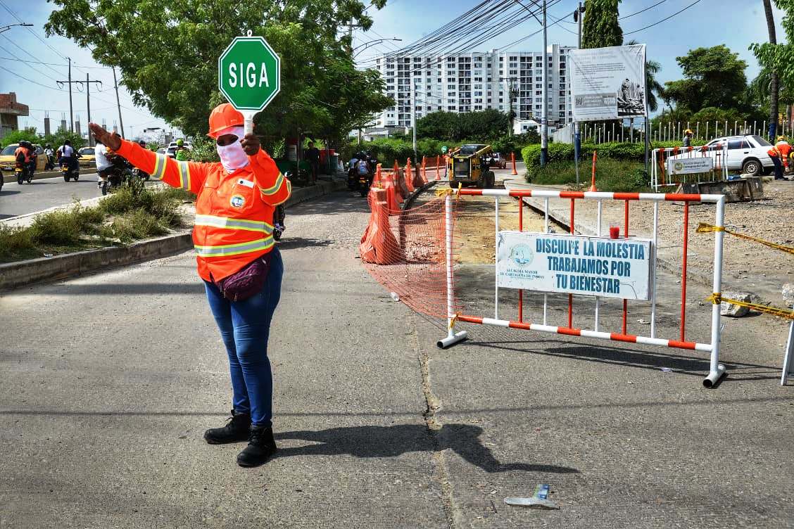 Arrancaron las obras de pavimentación en la avenida Pedro Romero y la vereda Tierra Baja