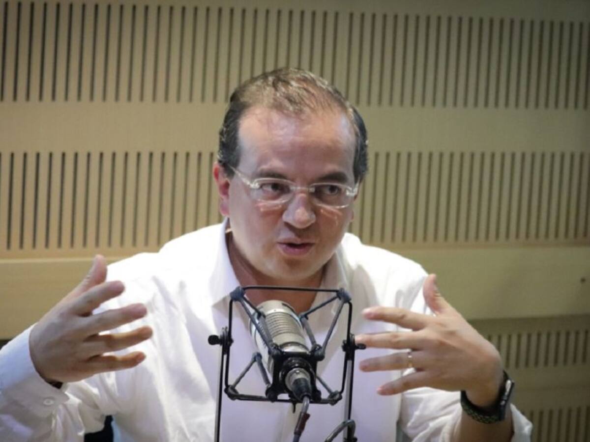Menos mal tenemos las redes sociales en este momento de crisis: Pinzón