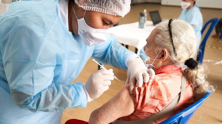 A Bucaramanga le quedan vacunas para un día