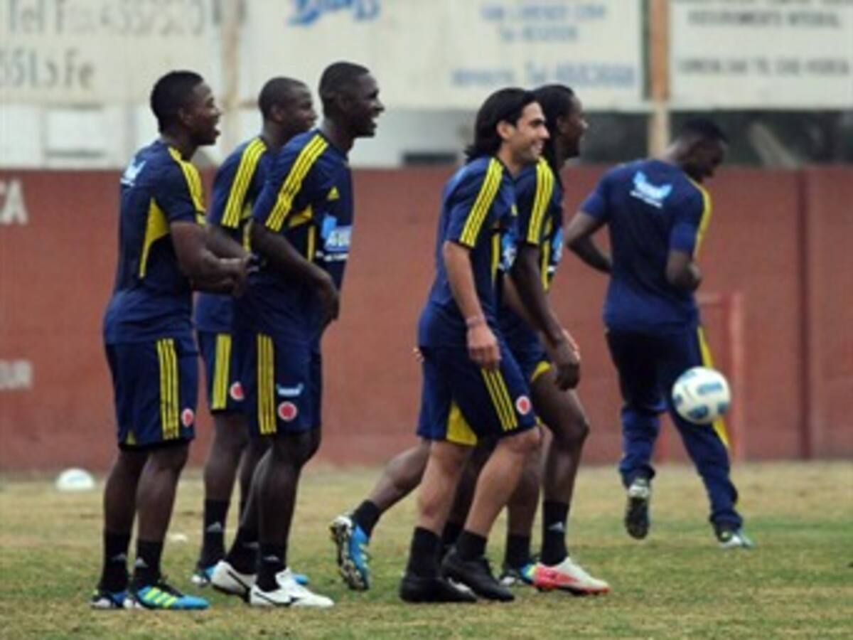 Colombia repetirá formación para enfrentar a Perú en cuartos