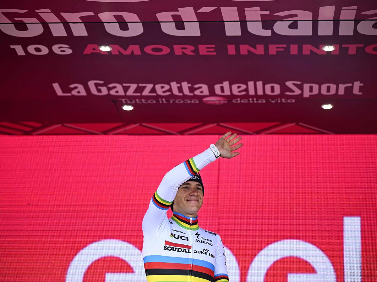 Remco Evenepoel también se retira del Giro de Italia por COVID-19