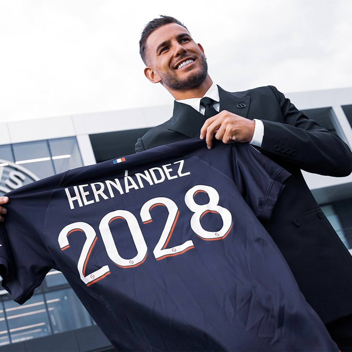 Familia colombiana denuncia a Lucas Hernández por trabajos denigrantes