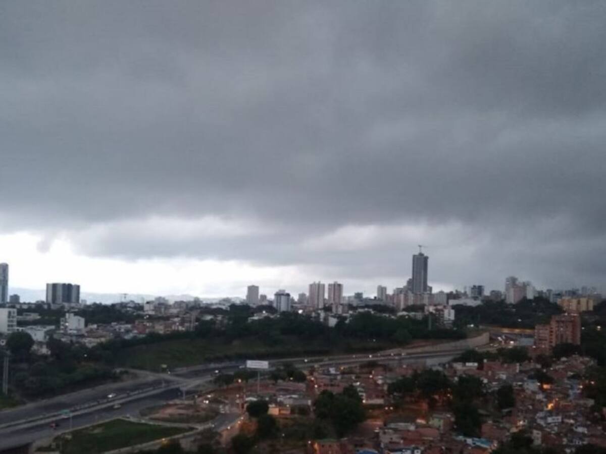 VIDEO: Lluvias generan varias emergencias en Santander