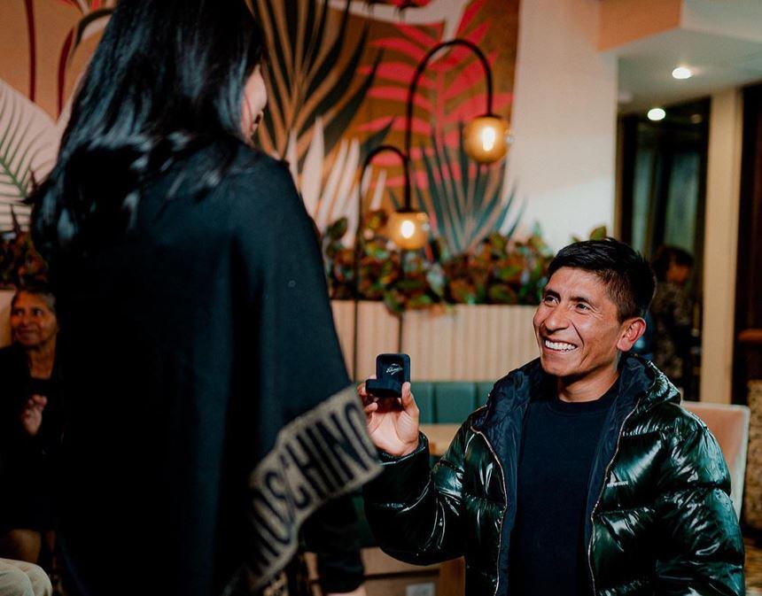 Nairo Quintana y su prometidad Yeimi Paola Hernández / @nairoquincoficial