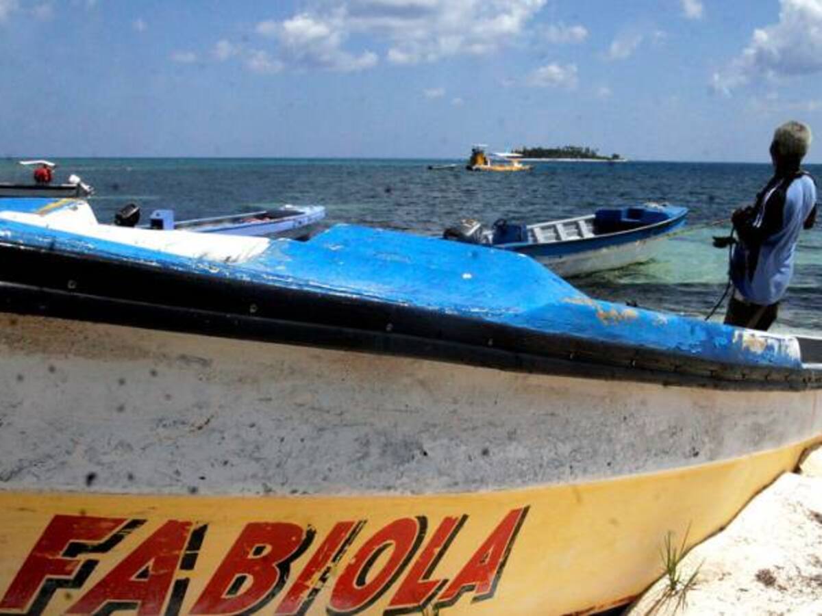 Onda tropical genera fuertes brisas en la isla de San Andrés