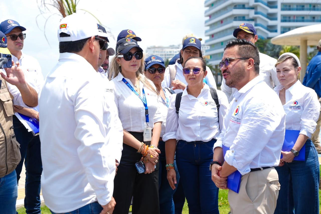 Contralor Jorge Laverde y Alcalde Dumek Turbay visitaron proyecto de Protección Costera