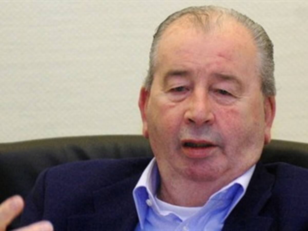 Julio Grondona ataca federación inglesa por intentar desestabilizar a FIFA