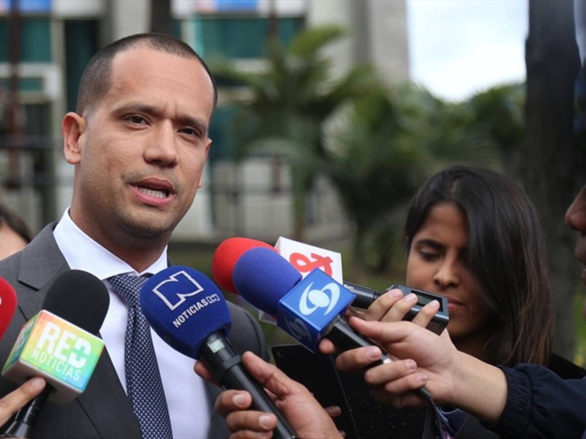 Álvaro Uribe no sabía de los subsidios a testigos: Diego Cadena