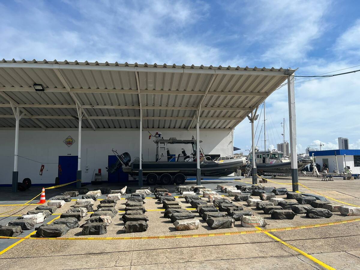 Armada de Colombia incautó 3.7 toneladas de drogas cerca a Cartagena