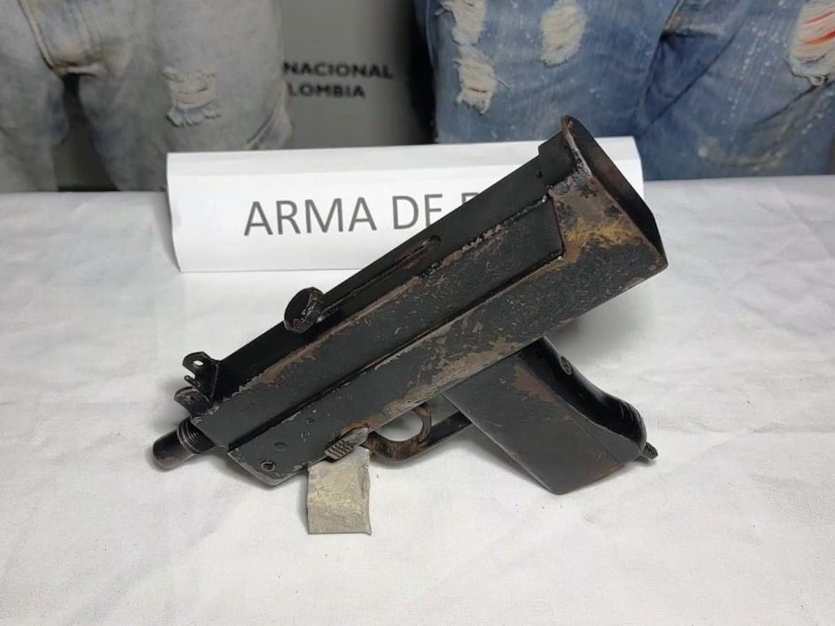 Fueron capturados dos sujetos que portaban una subametralladora en el sector Kennedy de Cartagena