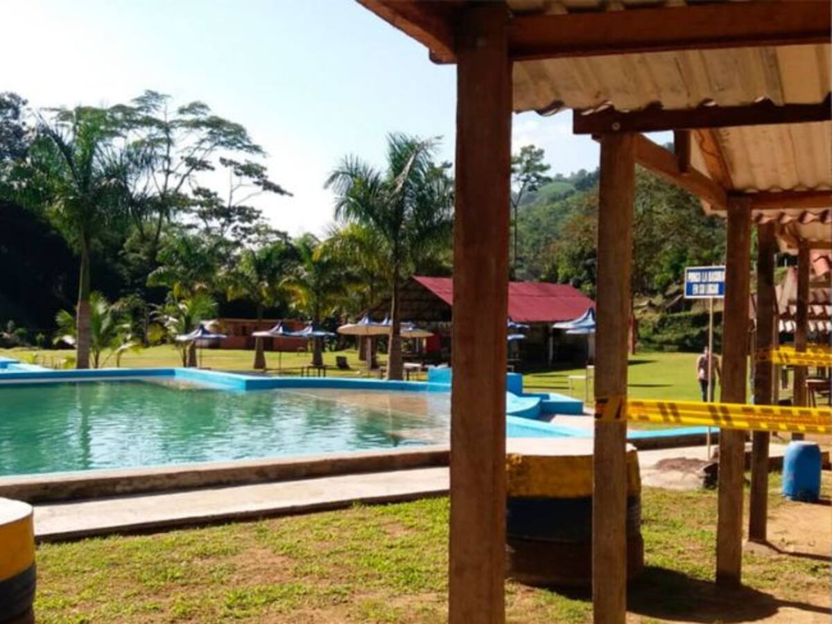 Niña murió ahogada en balneario en Rionegro, Santander. Denuncian falta de salvavidas y controles