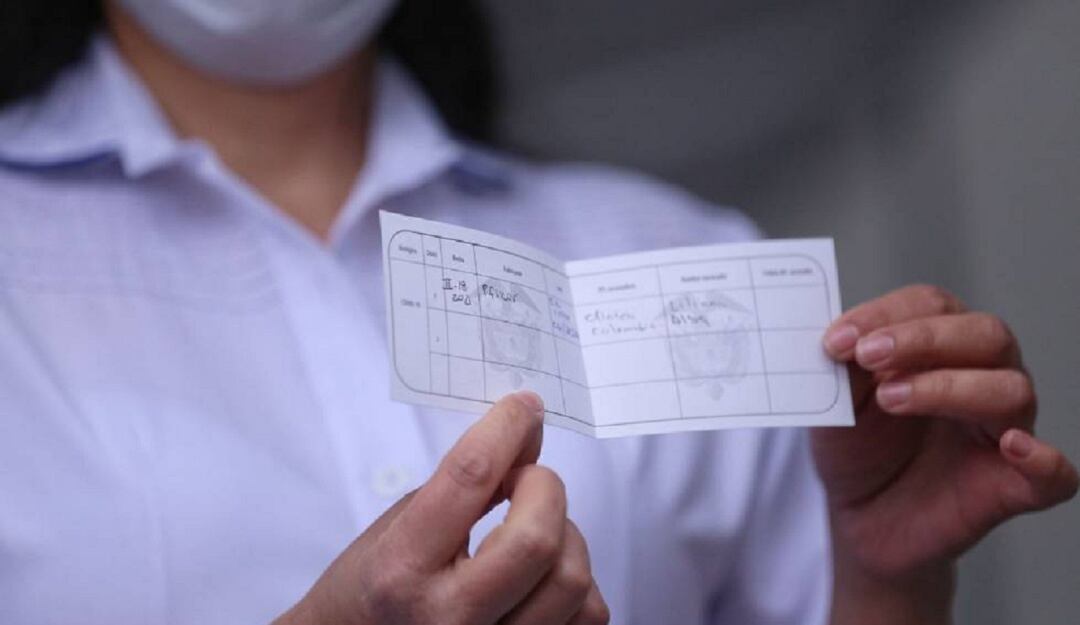 Comienza exigencia de carnet de vacunación