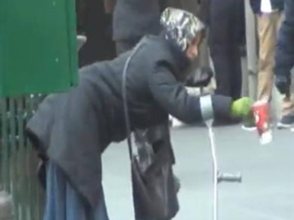 Falsa limosnera es desmentida por programa de televisión