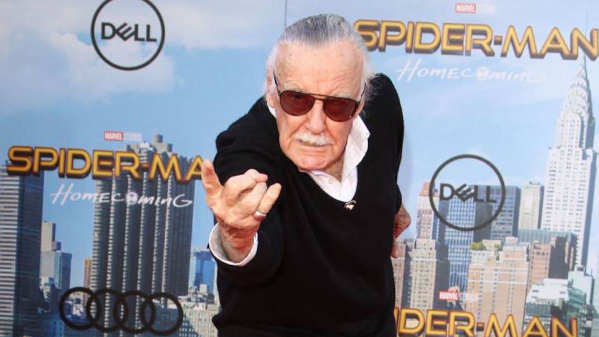 Una masajista acusa a Stan Lee de acosarla sexualmente en una sección