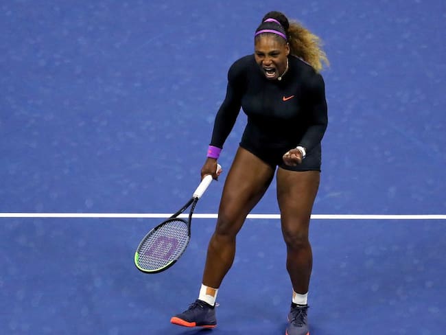 Serena Williams arrolla con su potencia a Wang y pasa a semifinales