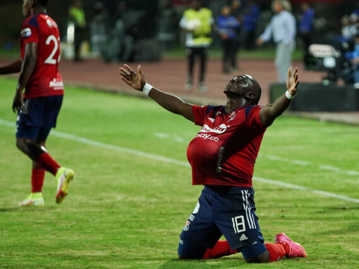 Desde Brasil piden el fichaje de Edwuin Cetré para Fluminense