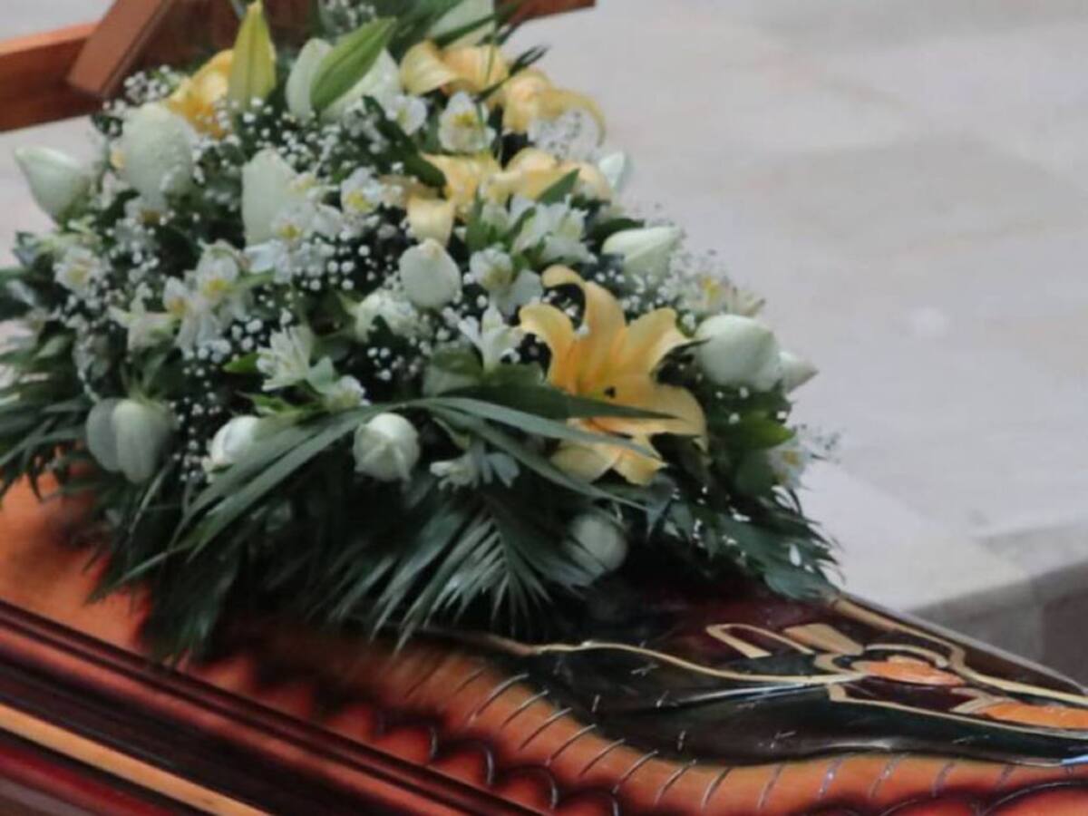 Represamiento de vehículos fúnebres por aumento de muertos por COVID-19