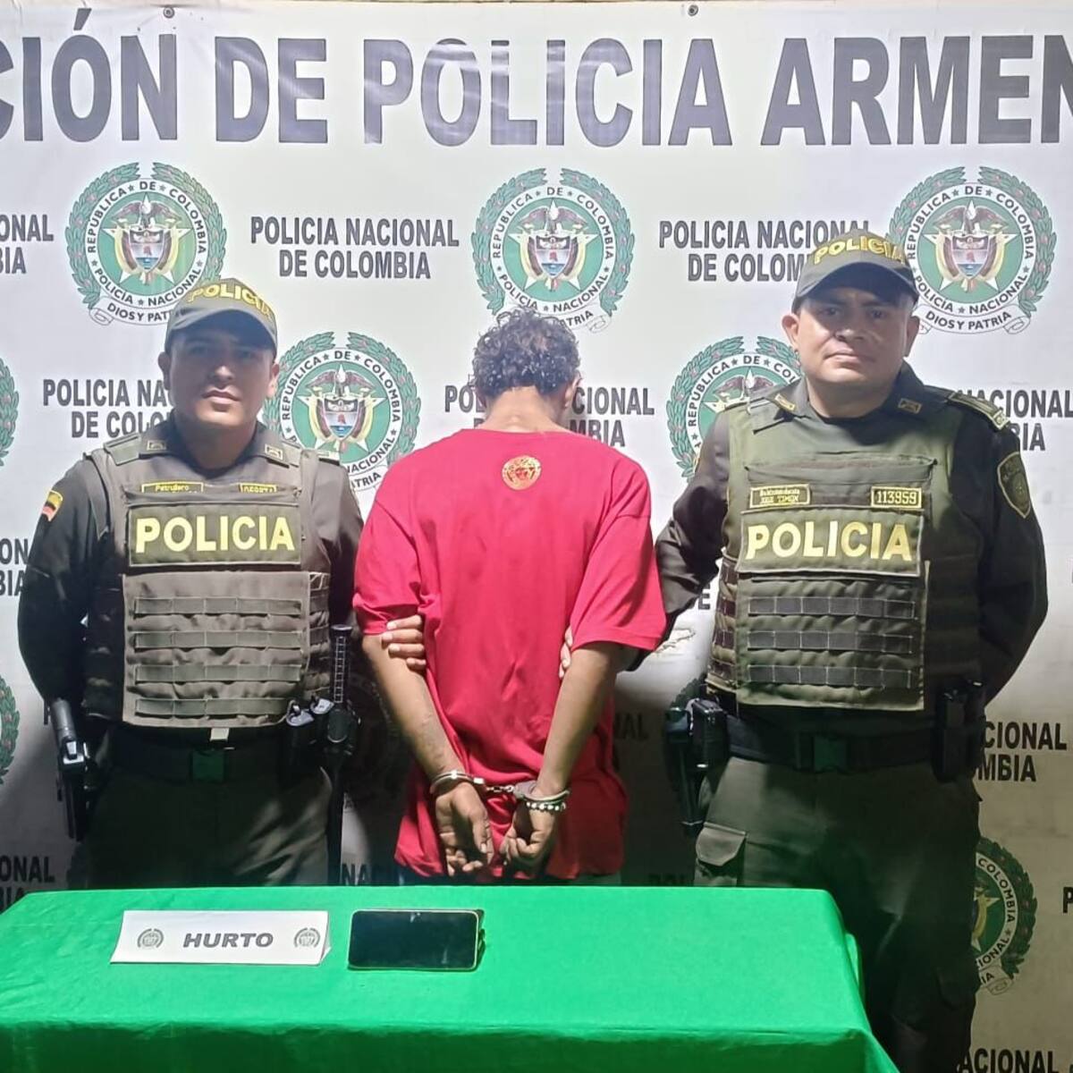 Capturan al ladrón que robó celular a un ciudadano en los puentes de La Cejita en Armenia