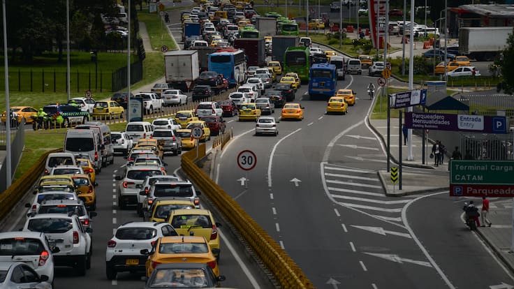 Movilidad responde sobre certificados trampa usados para evadir pico y placa en Bogotá