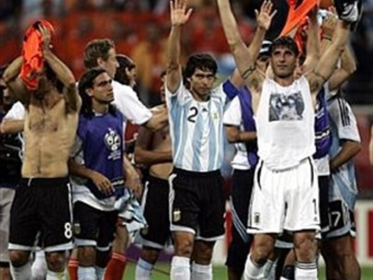 Futbolistas argentinos exigen pagos para iniciar Torneo Apertura