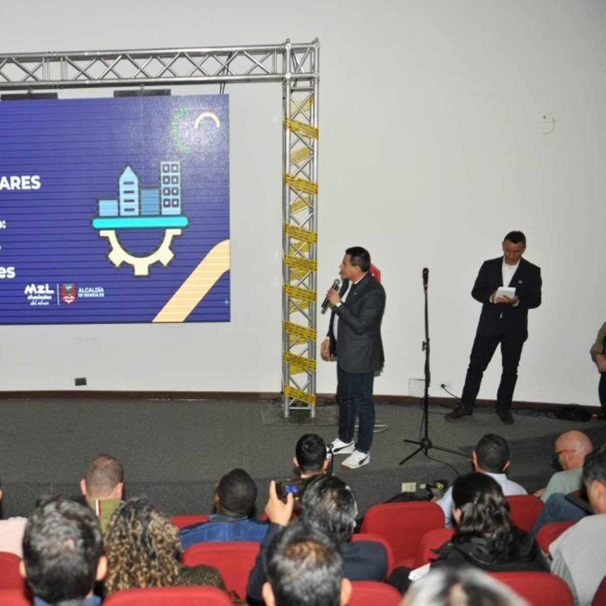 Alcaldía de Manizales anunció inversión en obras por 240 mil millones para el 2025