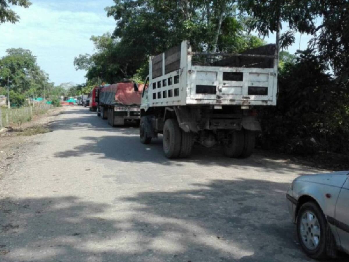 Comunidades mantienen “peajes” para arreglos de vías en el Catatumbo