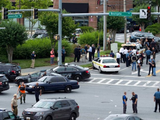 5 muertos y varios heridos en tiroteo en Maryland, EE.UU.
