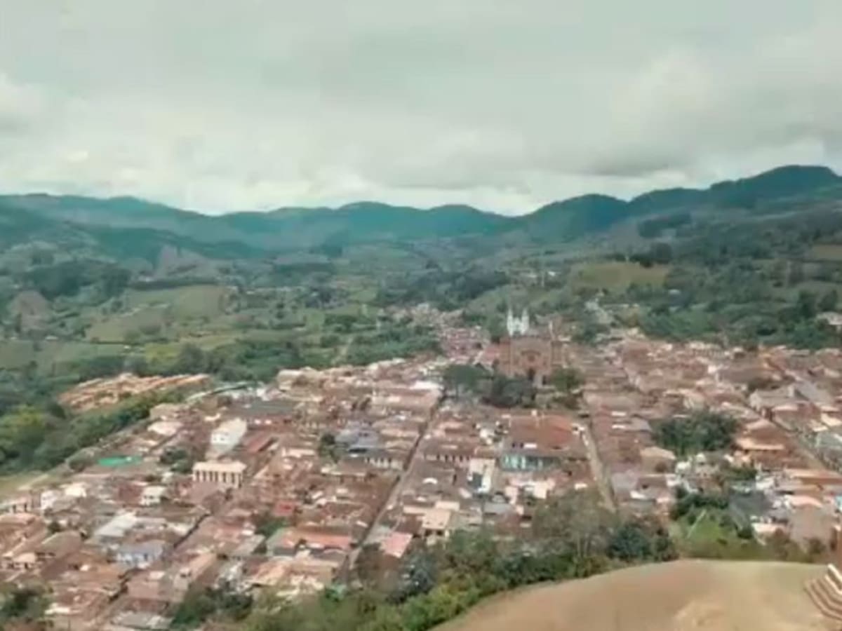 Presidencia autoriza levantar aislamiento en 94 municipios de Antioquia