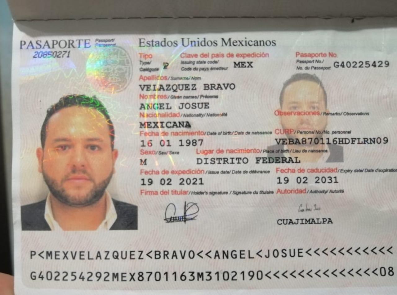 Pasaporte Ángel Josue Velazquez Bravo - Foto Policía Antinarcóticos